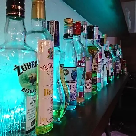 Restauracja Ibiza Ξενοδοχείο με διαμερίσματα 3*