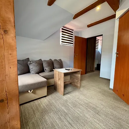 Restauracja Ibiza Ξενοδοχείο με διαμερίσματα