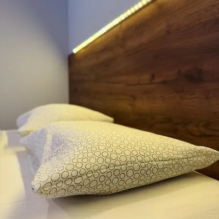 Restauracja Ibiza Ξενοδοχείο με διαμερίσματα Ludwikowice Kłodzkie